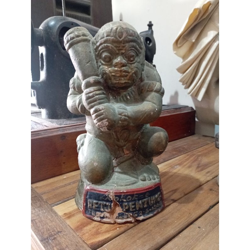 PATUNG ANTIK/PATUNG UNIK/PATUNG KAYU/PATUNG KUNO/PAJANGAN KAYU/PATUNG PAJANGAN/PATUNG KOLEKSI/BARANG