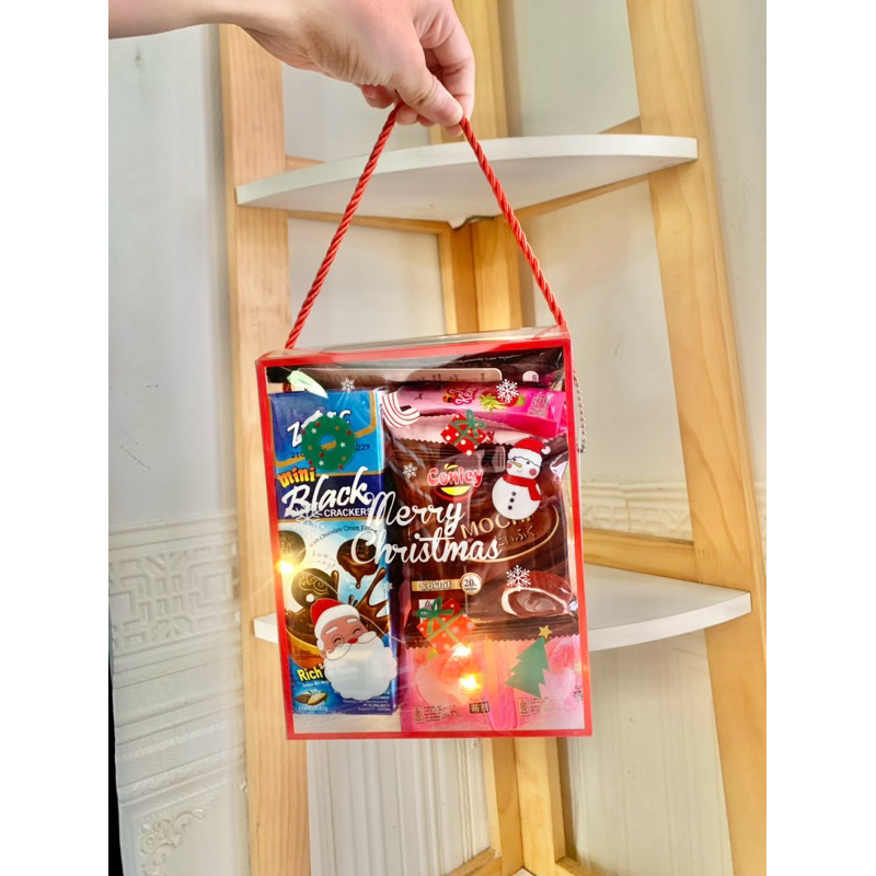 

Hampers Imlek / Natal / Lebaran