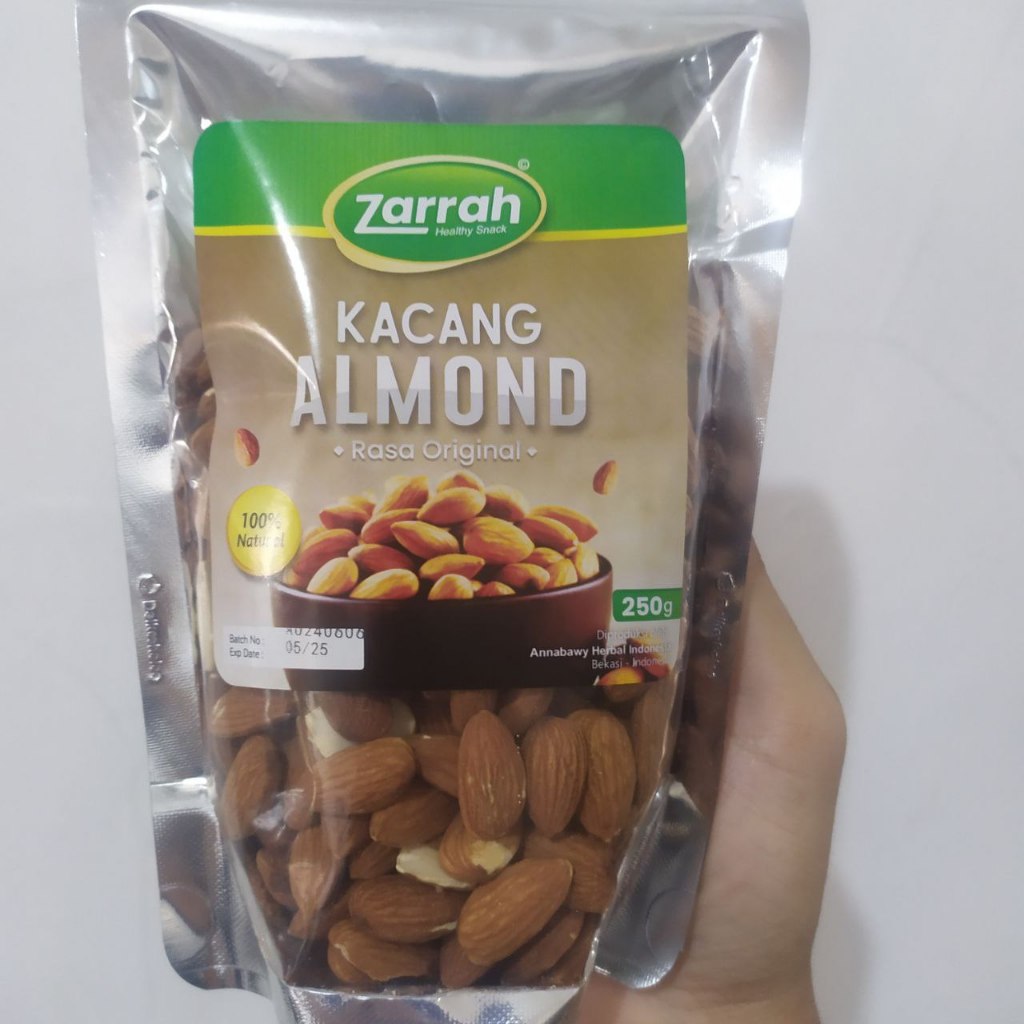 

Kacang Almond Kupas Dan Kulit 250gr Premium 100% Asli Gurih Dan Lezat