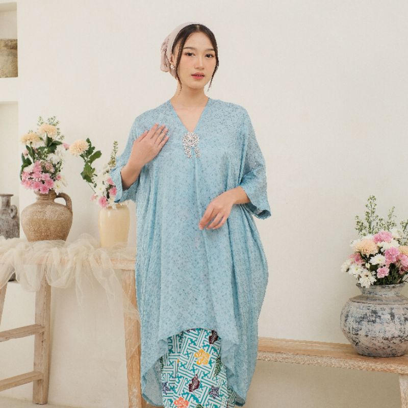 Dress Kaftan Batik Premium Bahan Viskos Semi Sutra - Tunik Aruna Tania Biru Midi Polos