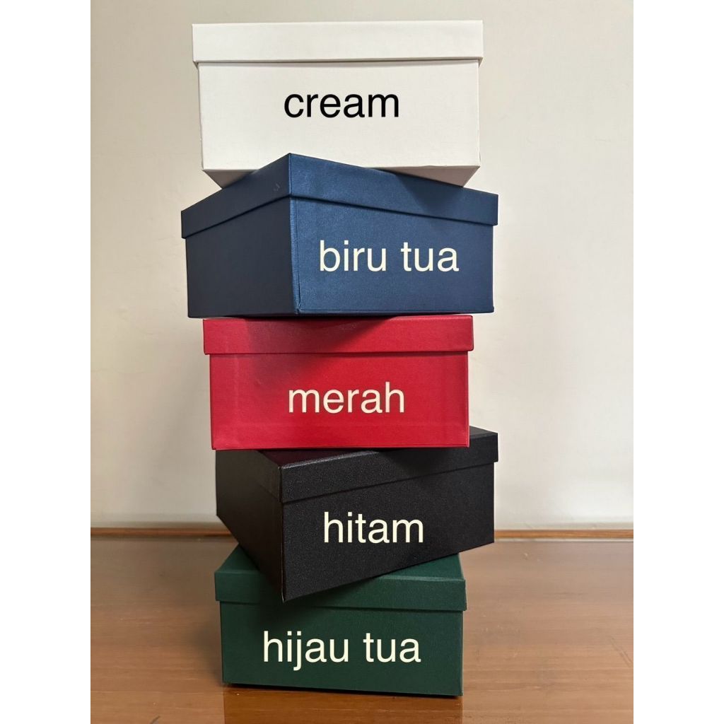 

hardbox hardbox 20x20x10 luar dalam warna sama