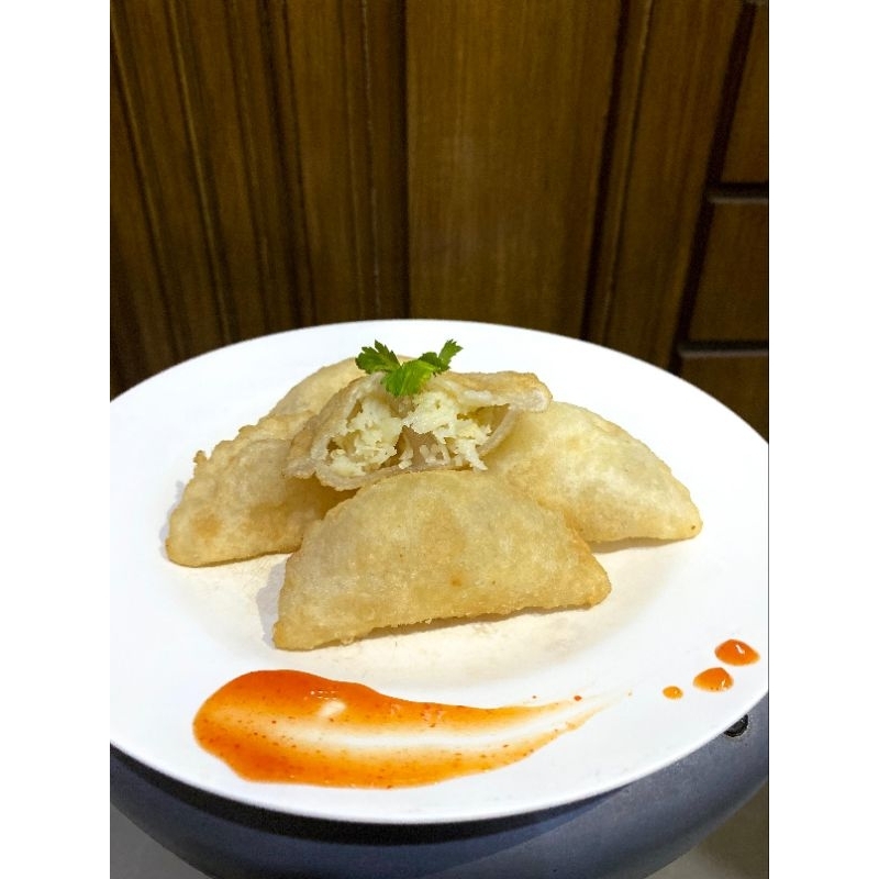 

CIRENG ISI MINI 6 PCS KEJU PARUT ENAK ISIAN MELIMPAH