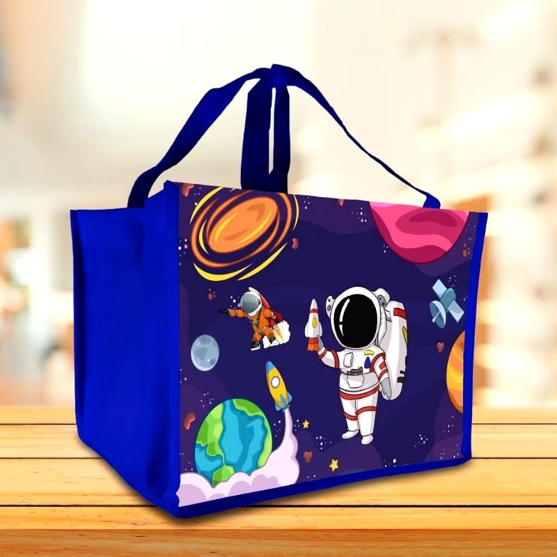 

Tas ulang tahun BENTO ukuran T.21cm x P.27cm x L.18cm