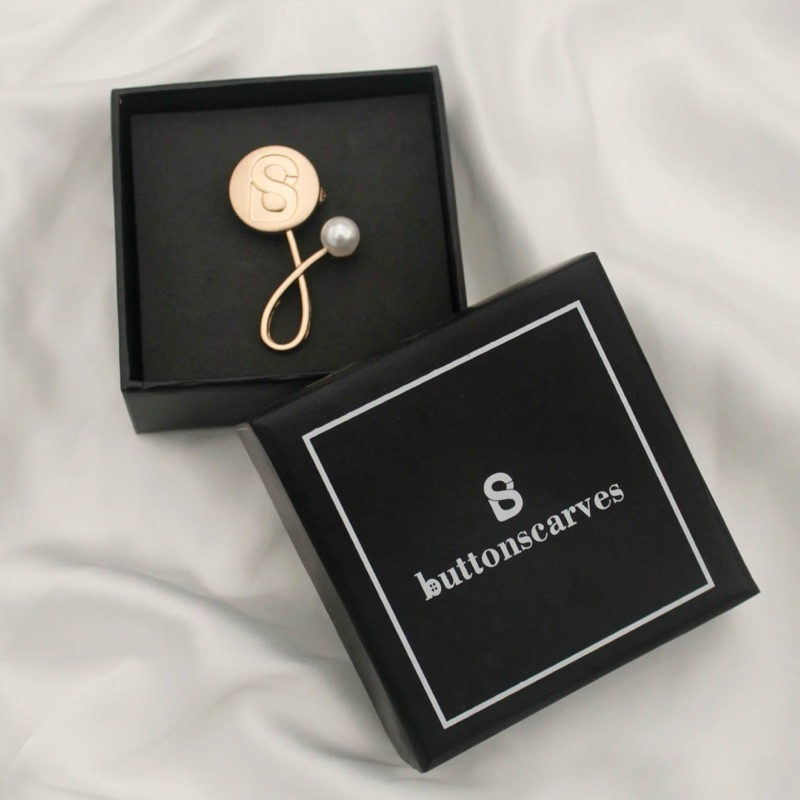 [Preloved] RARE ITEM Original Buttonscarves Signature The It Pearl Brooch Mutiara Pita Rare Item Law