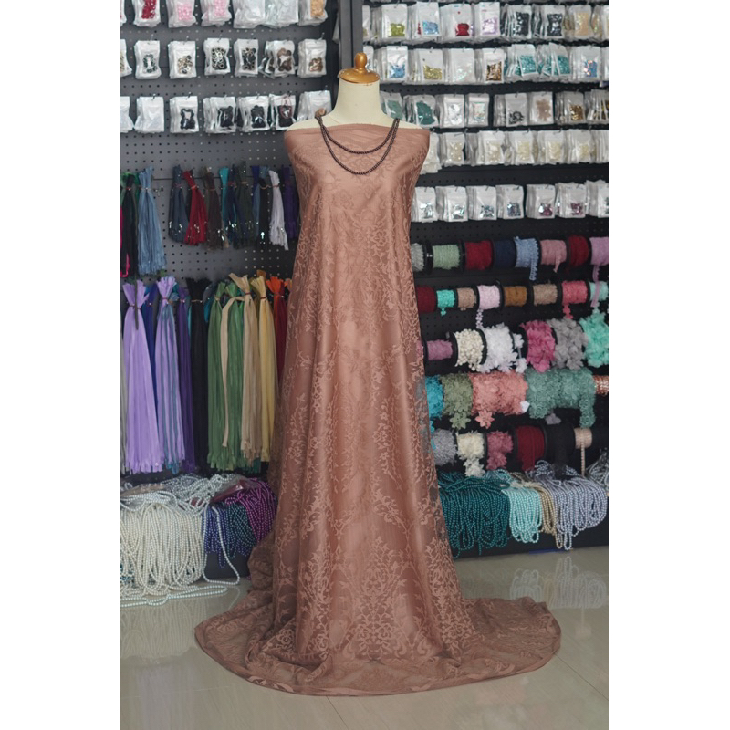 Brukat brokat tulang bahan kebaya