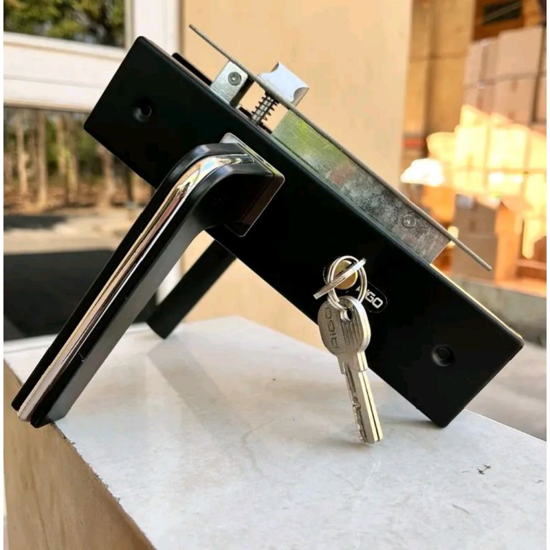 Handle set kunci pintu,minimalis dan elegan/