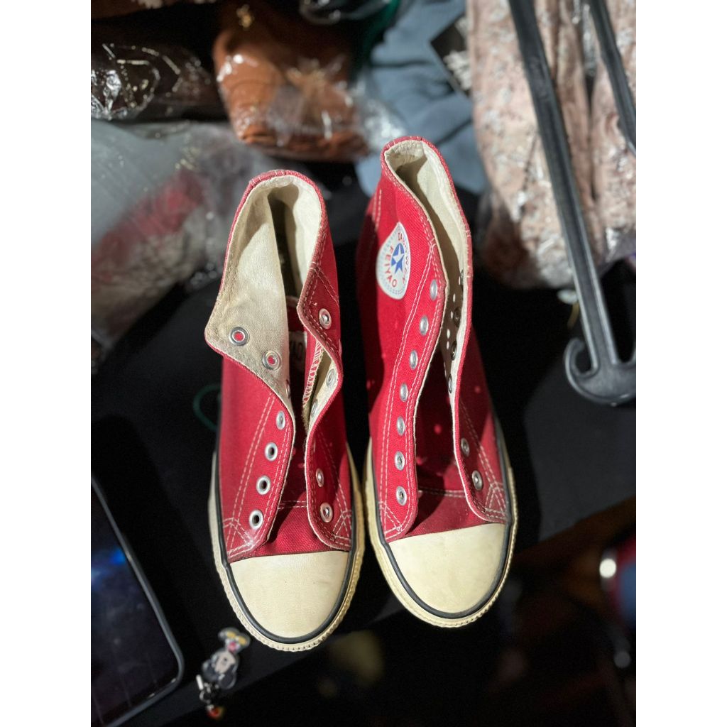 Sepatu Wanita Merah