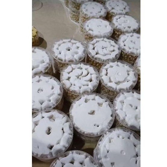 

Kue putri salju 500gr hampers parcel kue kering