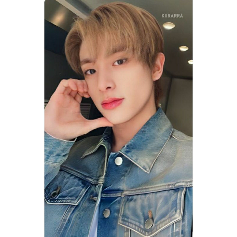 ENHYPEN Jake POB Showcase Reg DARK BLOOD (Official Photocard)