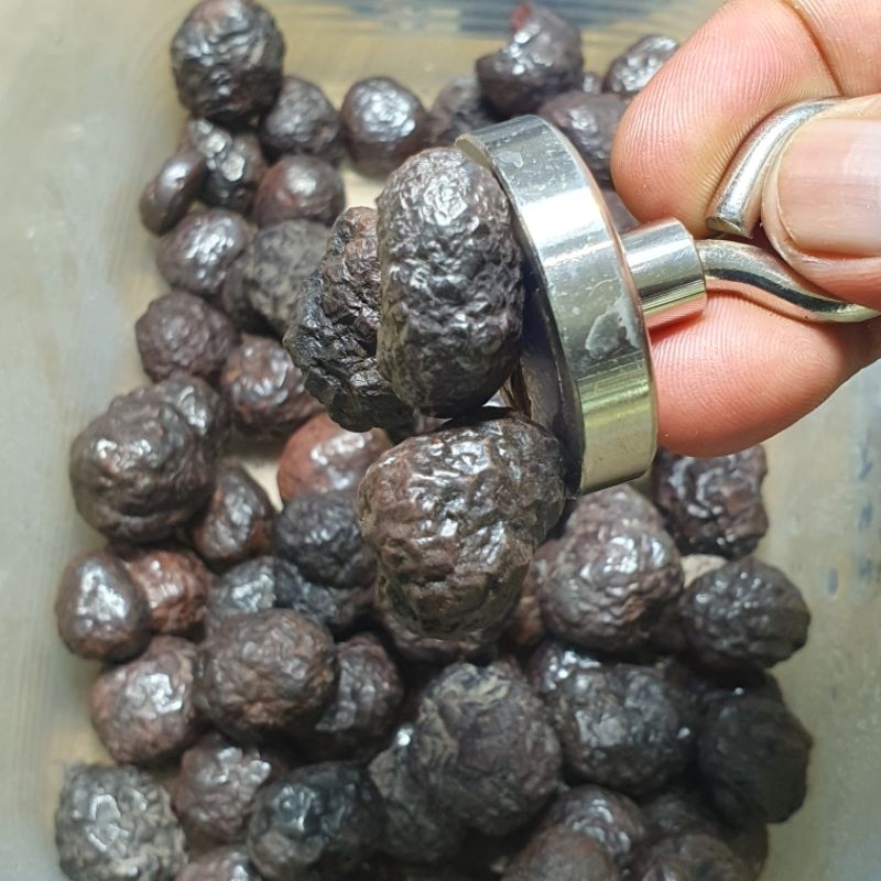 Batu Badar Besi Selonatah nempel magnet / Bahan Batu Badar Besi Selonatah hq / Bongkahan Batu Badar 