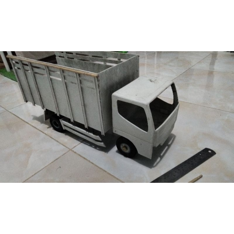 miniatur truk canter skala 14 style herex req warna cat