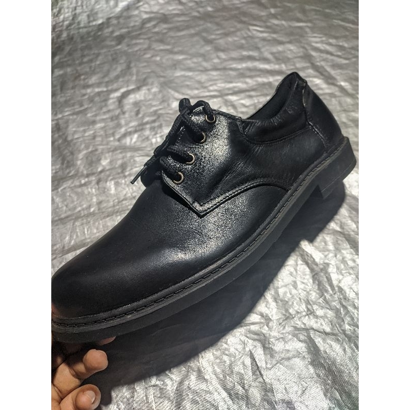 Sepatu satpam / polisi ukuran 45-46 insol 29 cm