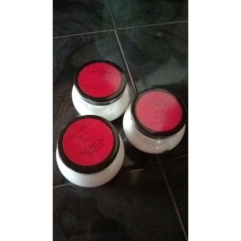 body cream love potion Oriflame