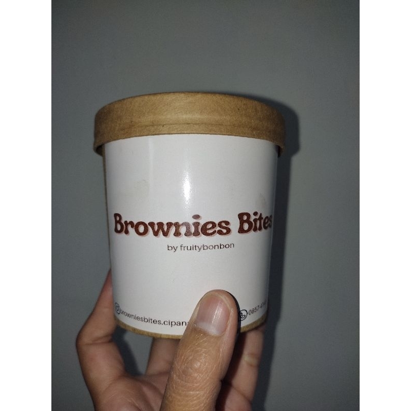 

Brownies Bites Cup 12oz / Brownies Panggang / Hampers Kue Brownies