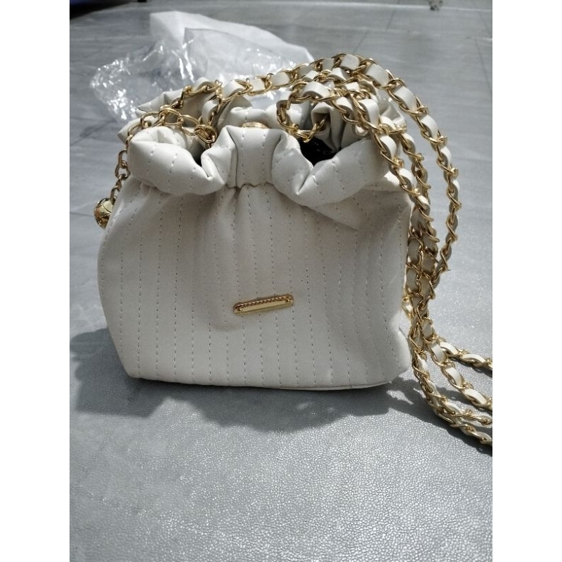 tas wanita warna putih