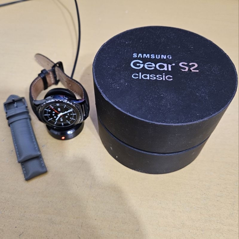 Jam Tangan Smart Watch Samsung Galaxy Gear S2 Classic Bonus Strap Ori (Second)