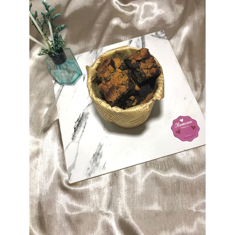 

Fudgy Brownies Cup (isi 10 pcs)