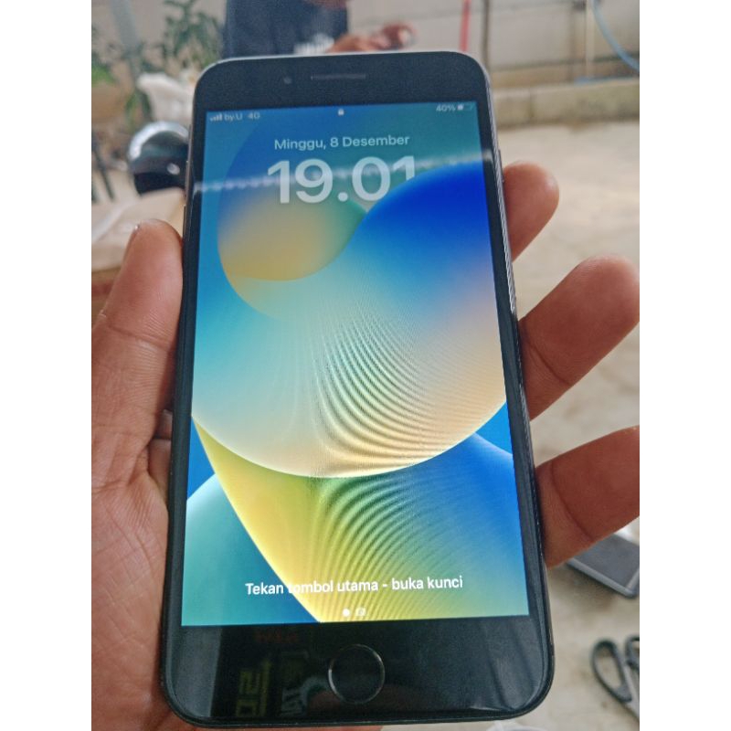 iphone 8 plus 64gb bekas