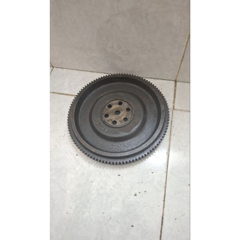 fly wheel flywheel roda gila hyundai Elantra 90-97