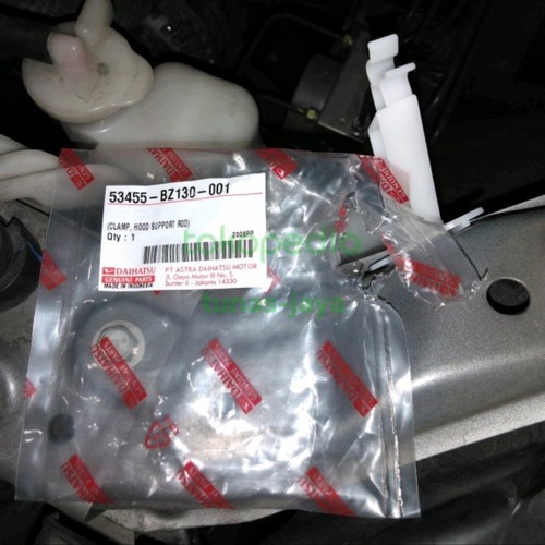 Dudukan tiang kap mesin /breket kap tiang mesin xenia ,veloz 2016 keatas