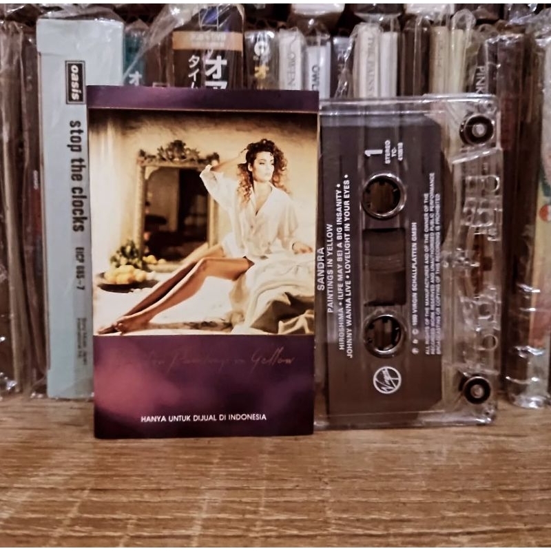 KASET PITA ORI Sandra - Paintings in Yellow