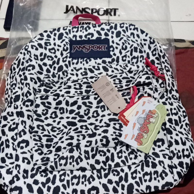 Tas Jansport Motif Macan Tutul