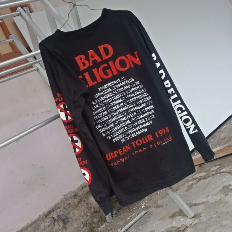 VINTAGE 1994  BAD-RELIGION EROPA TOUR  LONG SLEEVE TAG GIANT SIZE L (55 X 75) KOLEKSI KAOS TSHIRT BA