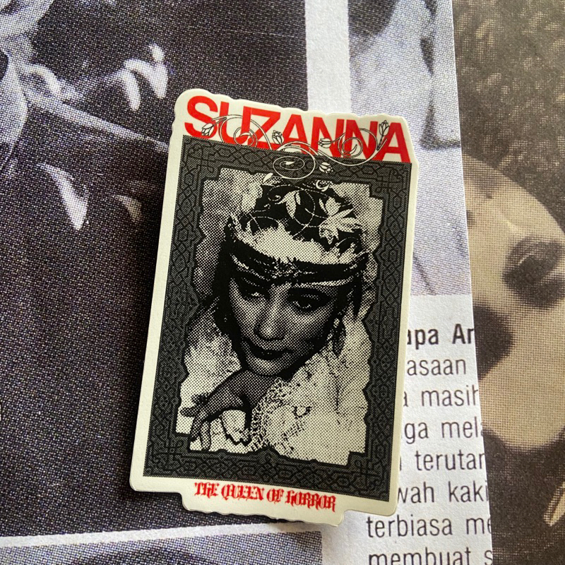 

STICKER SUZZANNA - THE QUEEN OF HORROR