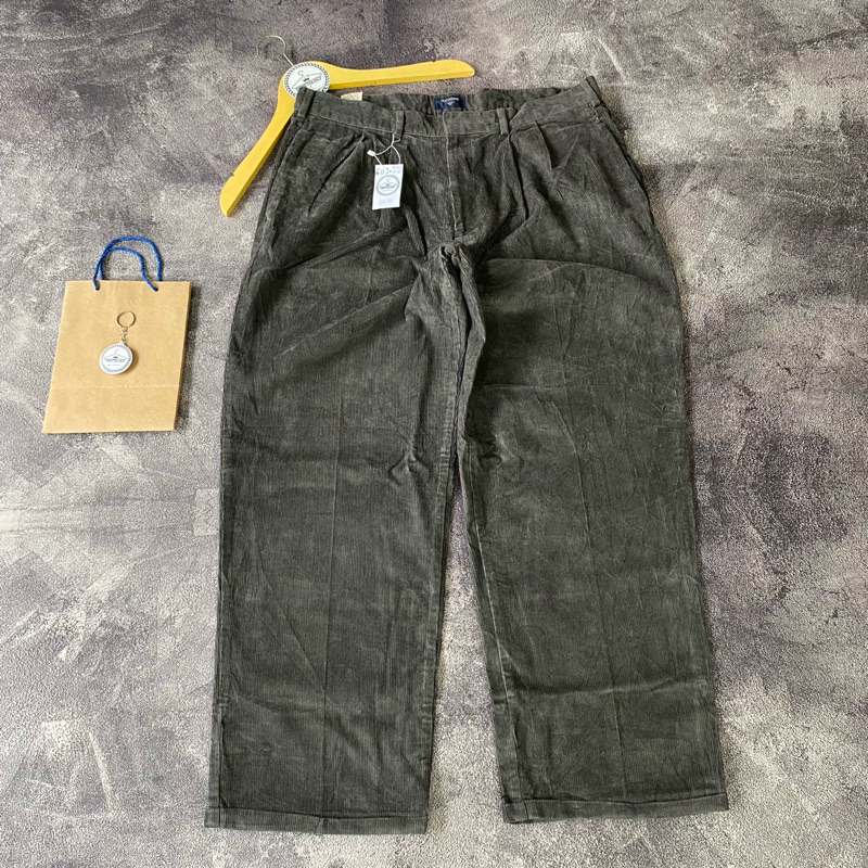 CELANA CORDUROY DOCKERS (kode c609)