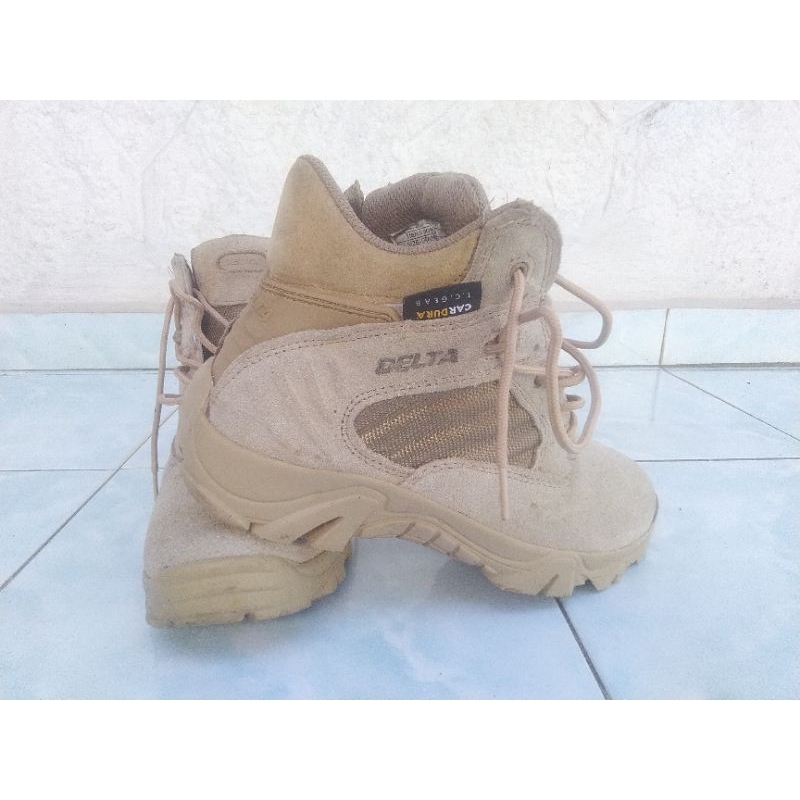 Sepatu DELTA Original IMPORT (Second 99%) Ukuran 41