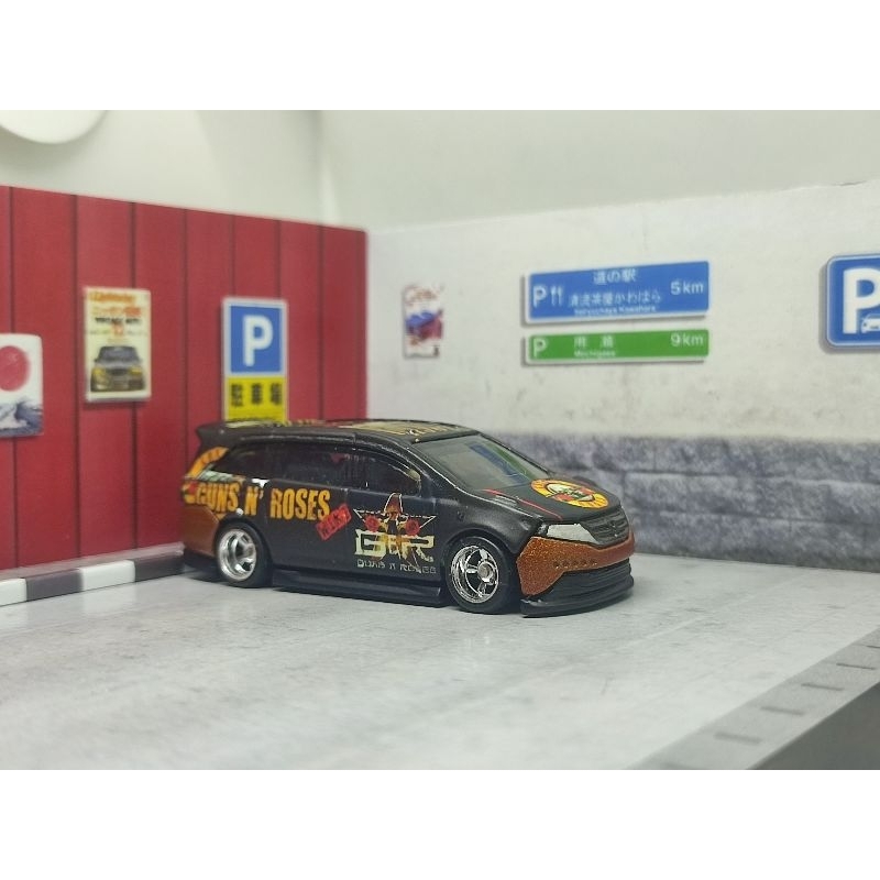 Hotwheels Honda Odyssey Custom Gun n Roses