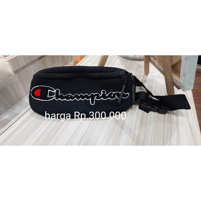tas selempang champion