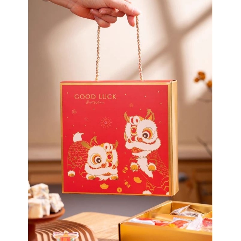 

Kotak imlek sekat 4 | Box imlek | Kotak nastar | Kotak new year | Kotak cookies box | Kemasan kue imlek | Dus imlek | Hamper imlek