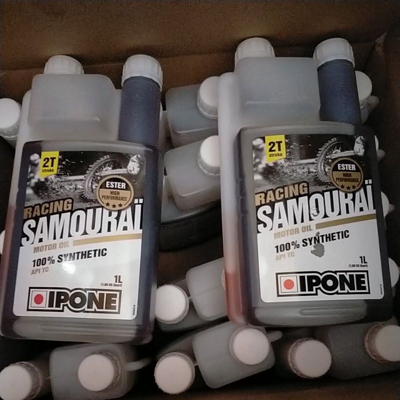 ipone samourai 2t 1L oli samping racing motor 2tak wangi strawberry
