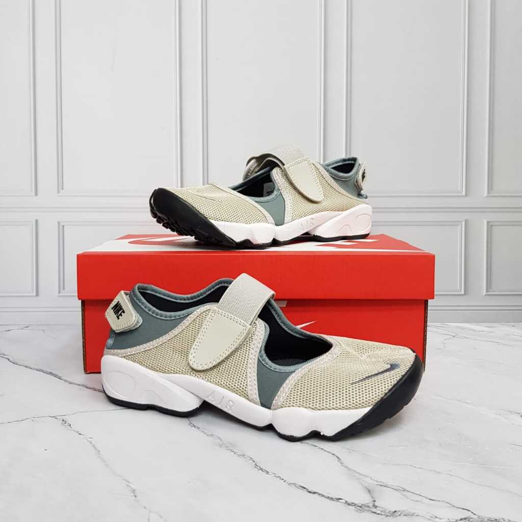 SEPATU WANITA NIKE AIR RIFT / SEPATU SANDAL WANITA AIR RIFT