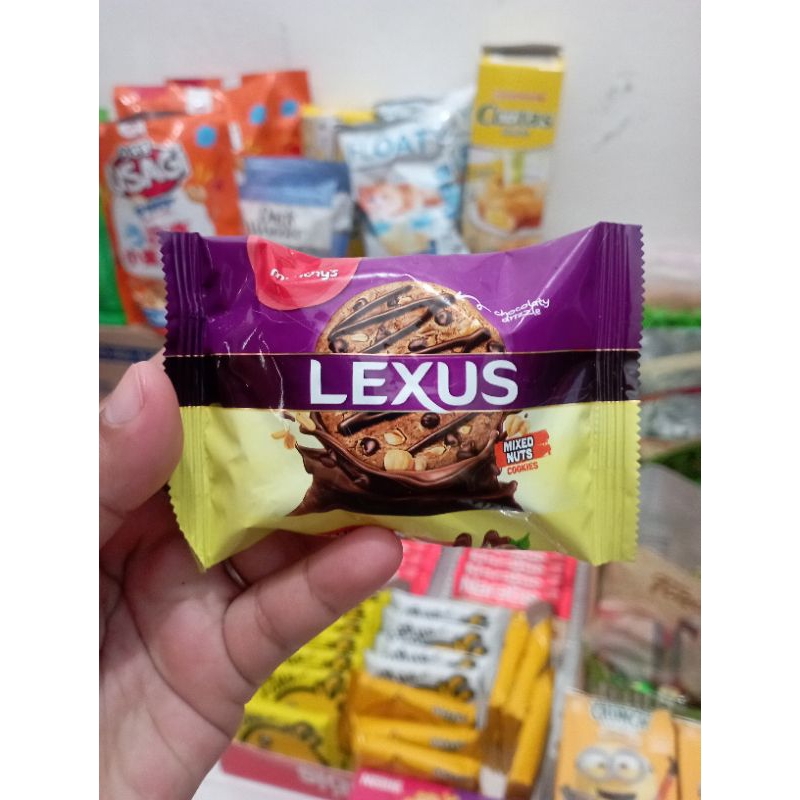 

Munchy's Lexus Mixed Nuts Cookie Ecer 1pcs