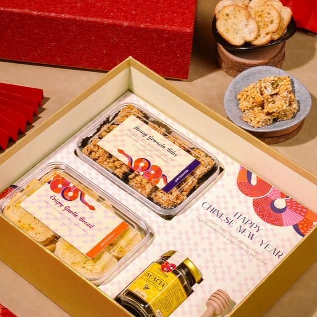 

HAO Hampers Imlek Sehat 2025 CNY Gift Set Madu dan Granola by Chef Ivan