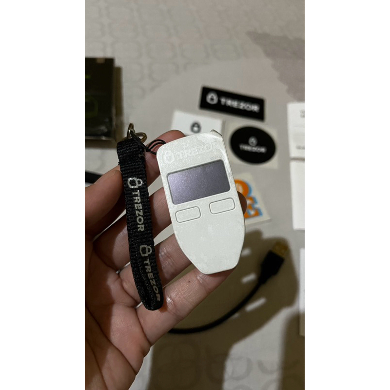 TREZOR WALLET model one