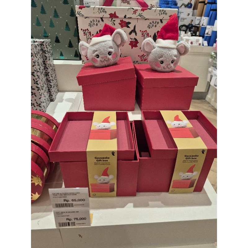 

(Flying Tiger) Gift Box w/ Mouse as Teddy