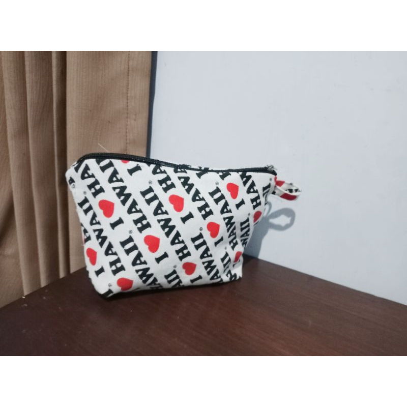 

pouch/ dompet/tempat pensil