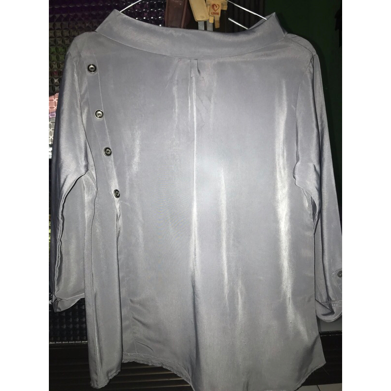 Preloved Kemeja Satin