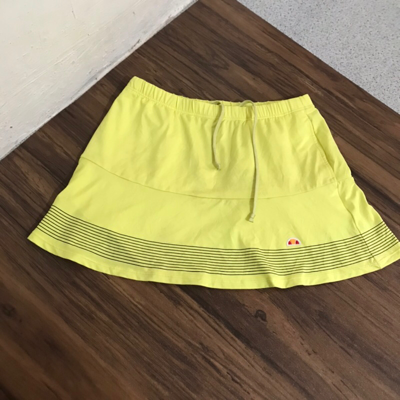 celana tenis ellesse women second bekas