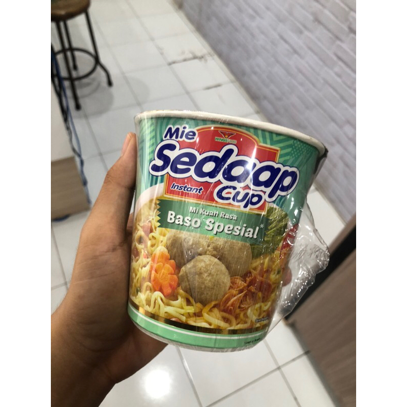 

Mie sedaap cup kuah - rasa soto/ baso spesial