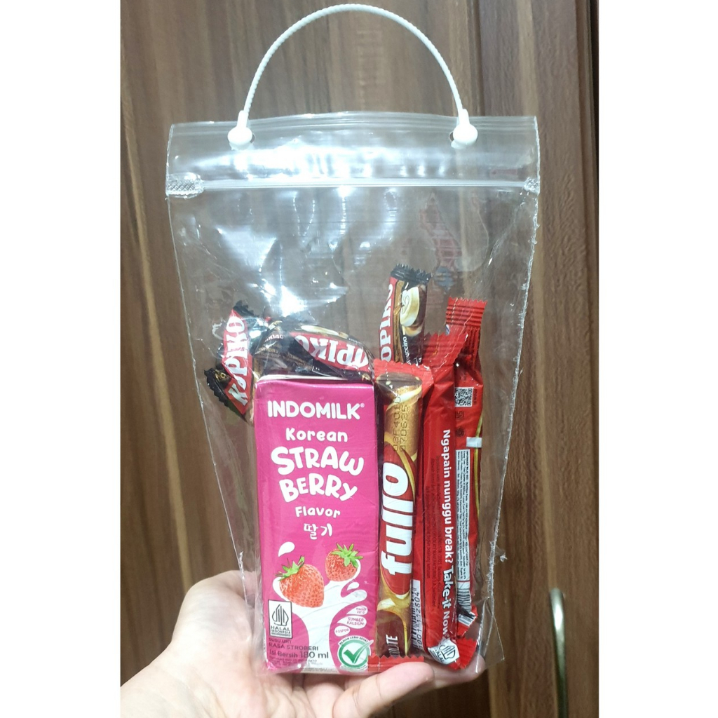 

Tas Mika Bening Transparan Tebal 14 x 22 cm, Souvenir Ulang Tahun Anak, Aqiqah, Snack Ultah Kue Lebaran/Natal/Imlek/acara kantor pesta