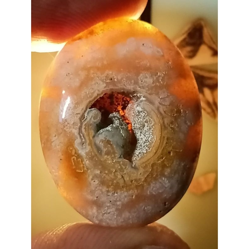 Batu Motip Lipan Merah Combong