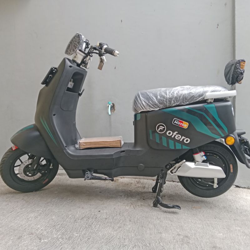 Sepeda Motor Listrik Ofero Stareer Motor Lithium bonus helm