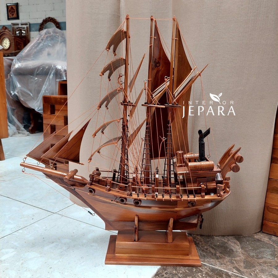 Kapal - Perahu Pinisi Kayu Jati - Miniatur Kapal Laut Nusantara