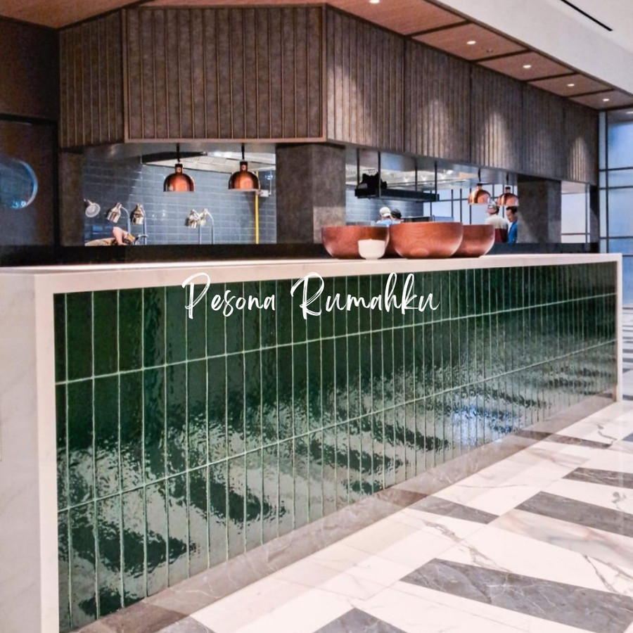 Venus Type Takko Iceland Deep Green 7 x 28 Cm - Keramik Dinding Dapur Kitchenset Mewah Warna Hijau/ 