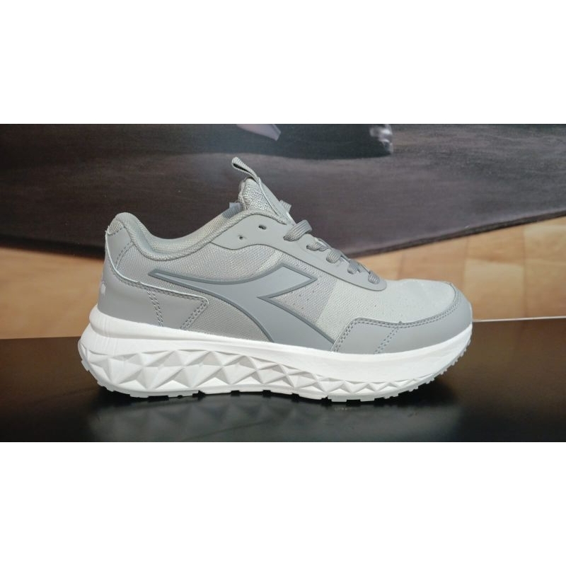 SEPATU DIADORA KARYL MENS RUNNING