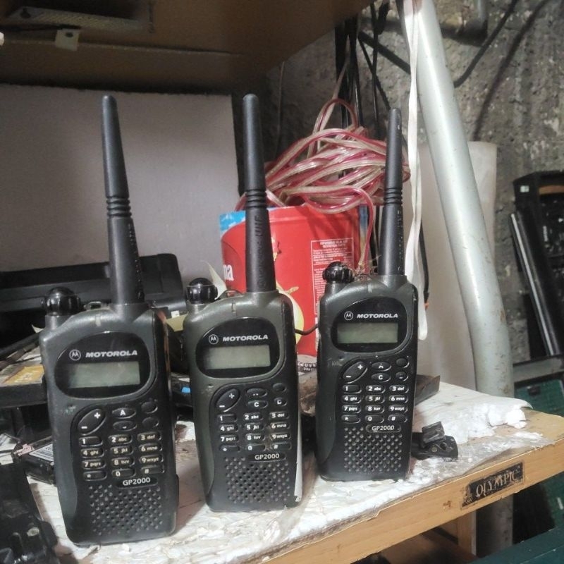 HT MOTOROLA GP2000 UHF HT MOTOROLA GP-2000
